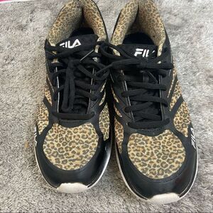 Fila leopard print running shoes